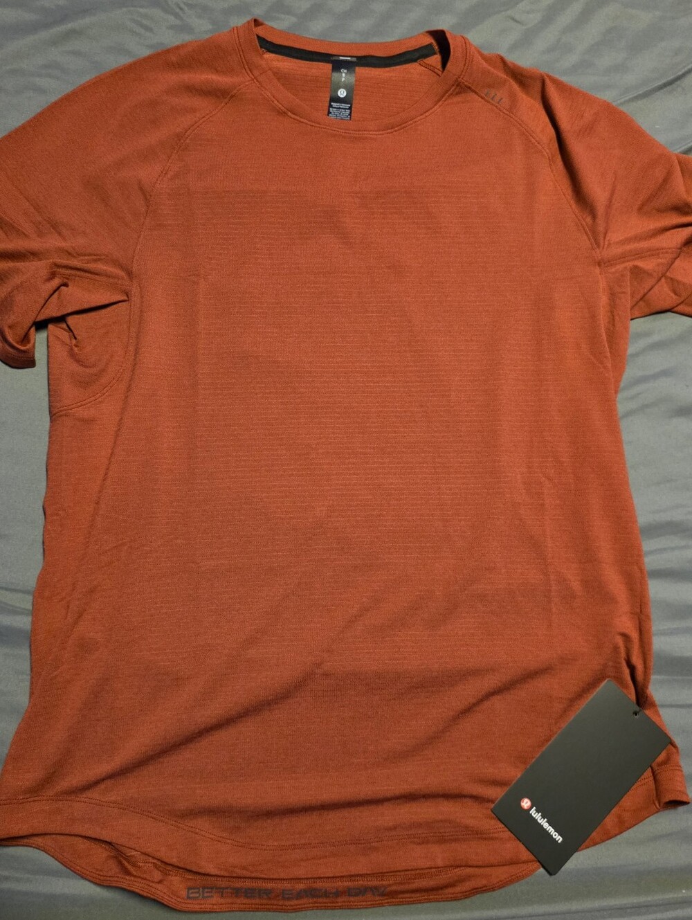 Lululemon License to Train Short Sleeve Sizes S/XXL Rocket Red New